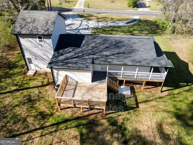 Building Photo - 208 Dobbins Mill Rd