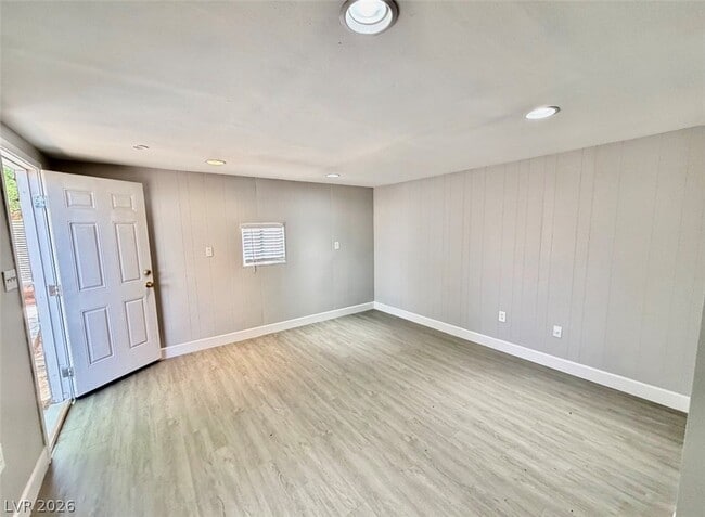Building Photo - 1311 Griffith Ave