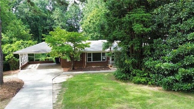 Building Photo - 3457 Dale Ln SW