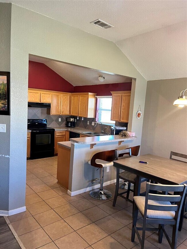 Building Photo - 1213 Trailboss Dr