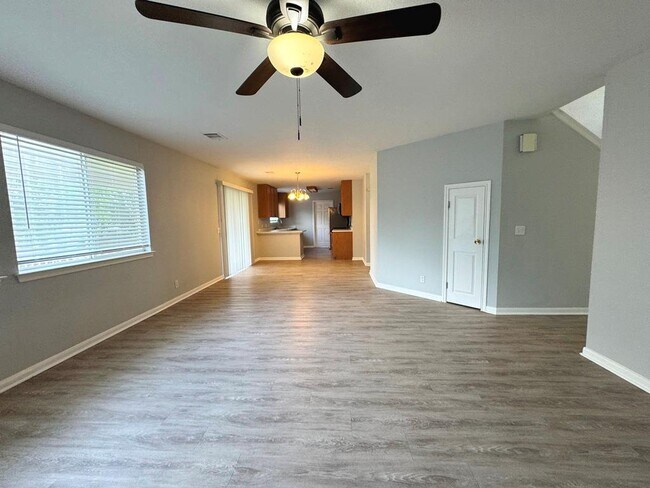 Building Photo - 1009 Rutgers Dr
