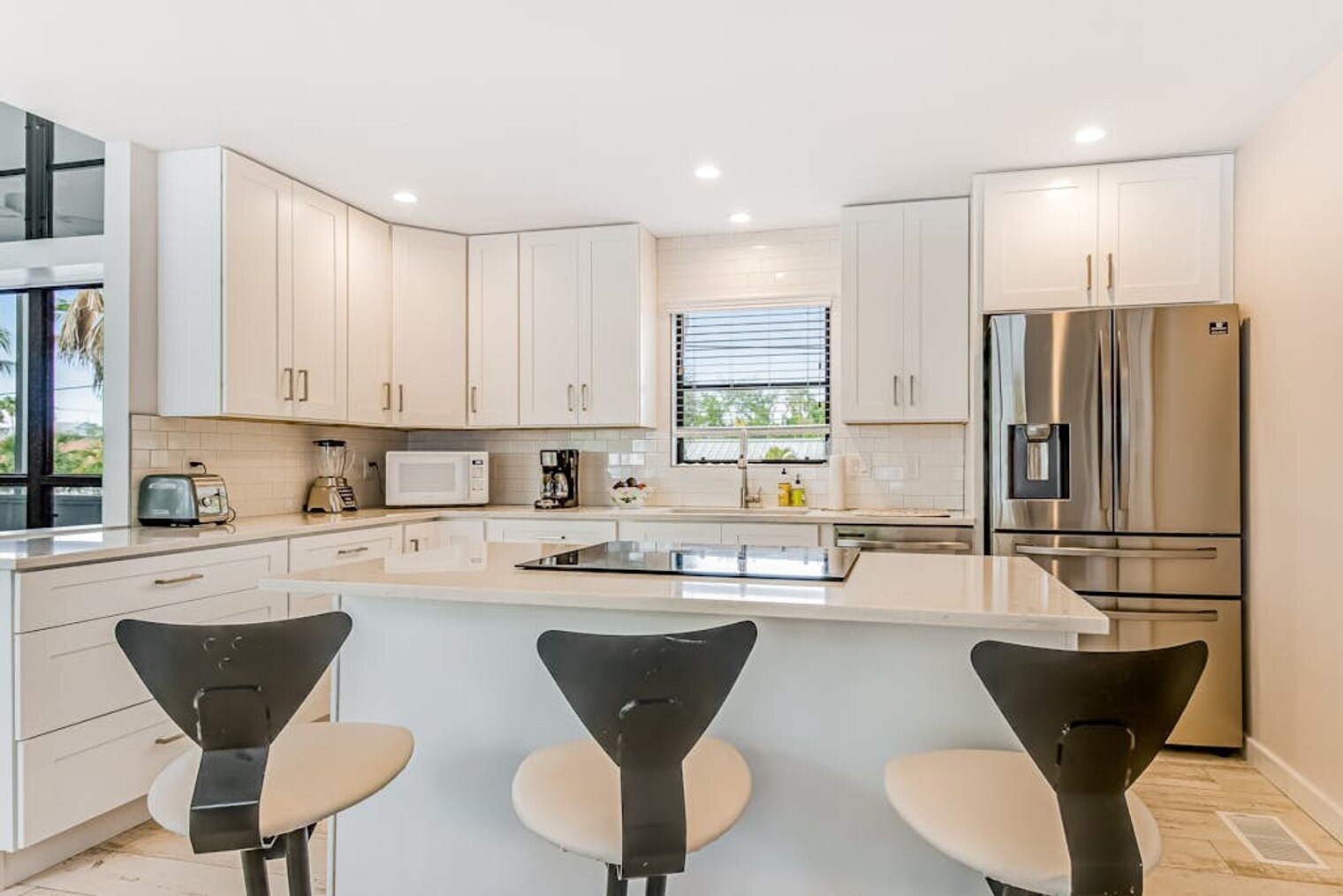 Building Photo - 6997 Longboat Dr S