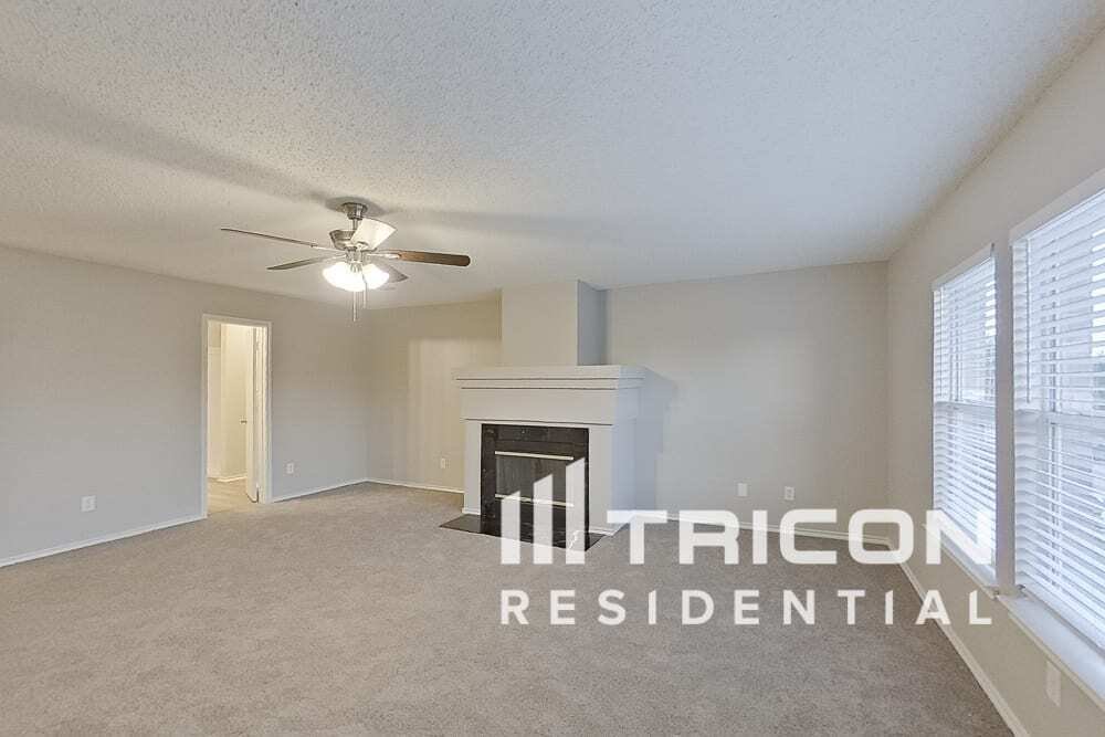 Building Photo - 2208 Capstan Dr