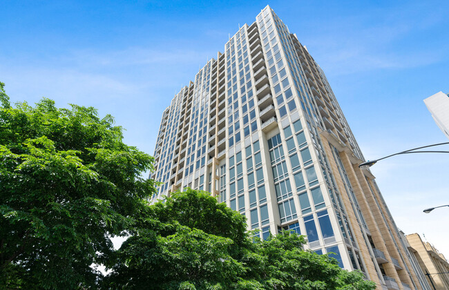 Building Photo - 700 N Larrabee St