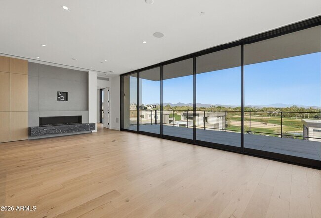 Building Photo - 4849 N Camelback Rdg Dr