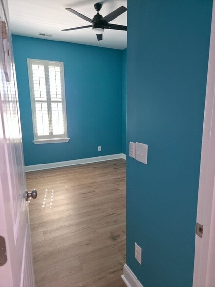 Building Photo - 341 Belvedere Dr