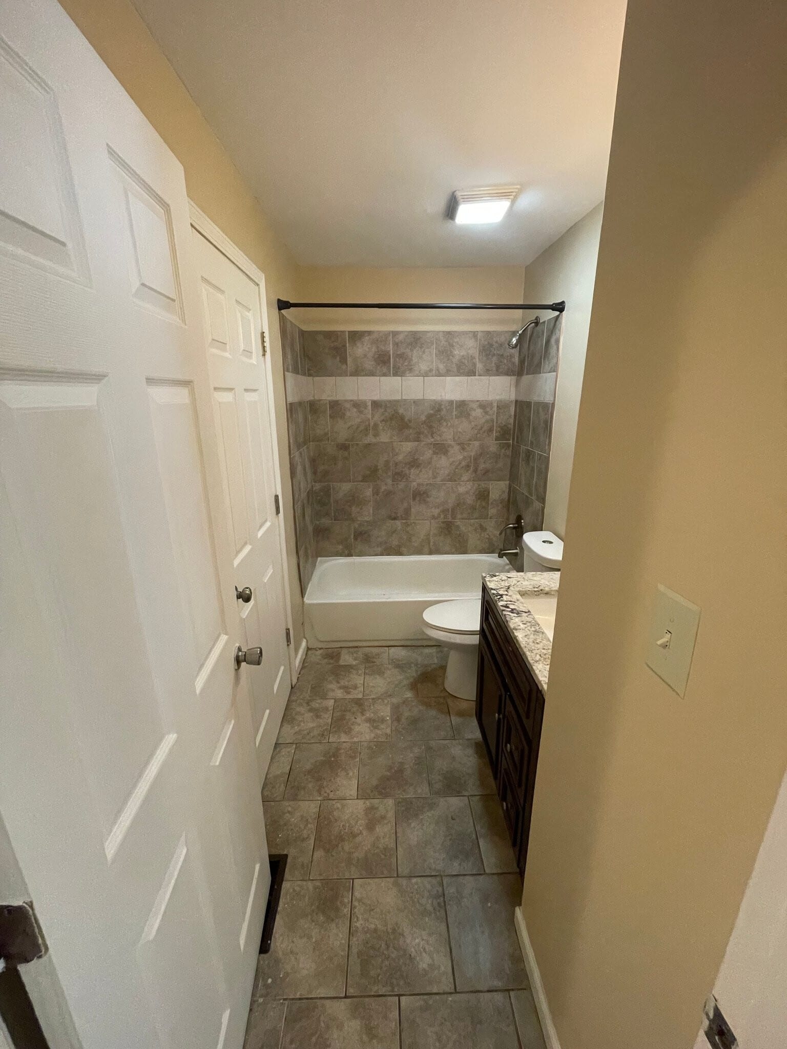 Building Photo - 10562 Toulon Dr