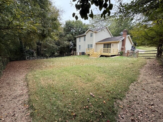 Building Photo - 10722 Roxbury Ct