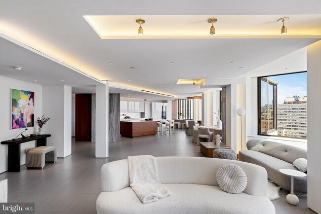 Building Photo - 210 W Rittenhouse Square