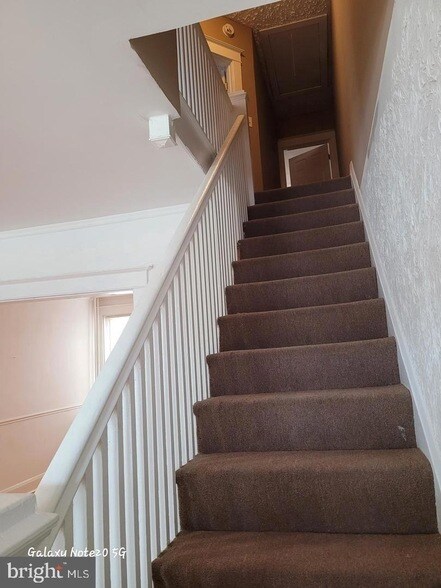 Building Photo - 5632 Belair Rd