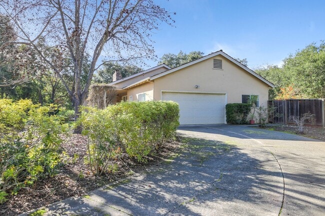 Building Photo - Home For Rent in Beautiful Saratoga!