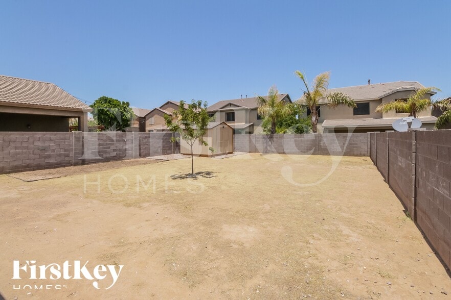 Building Photo - 1168 W Desert Basin Dr