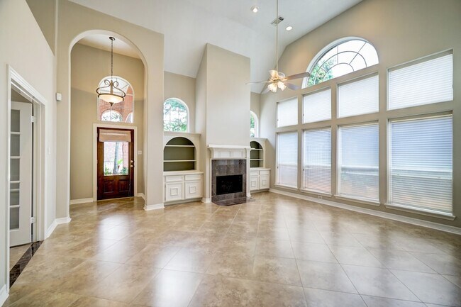Building Photo - 16403 Knightrider Dr
