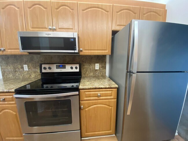 Building Photo - 13000 SW 15th Ct
