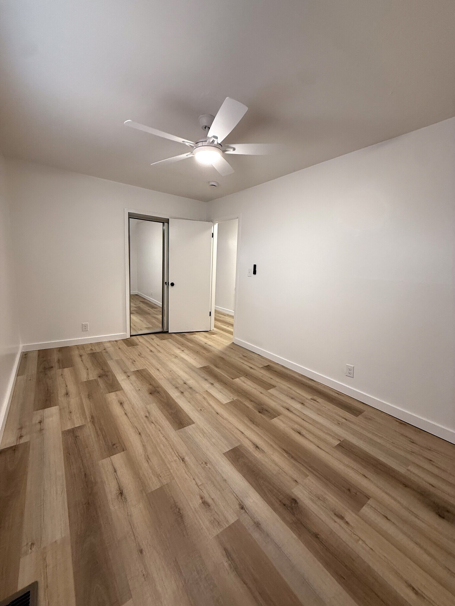 Building Photo - 214 Madison Ave