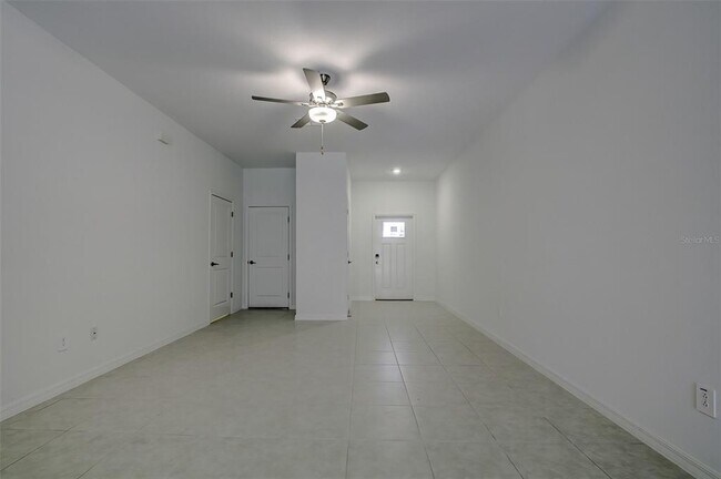 Building Photo - 8248 Cor Pne Wy