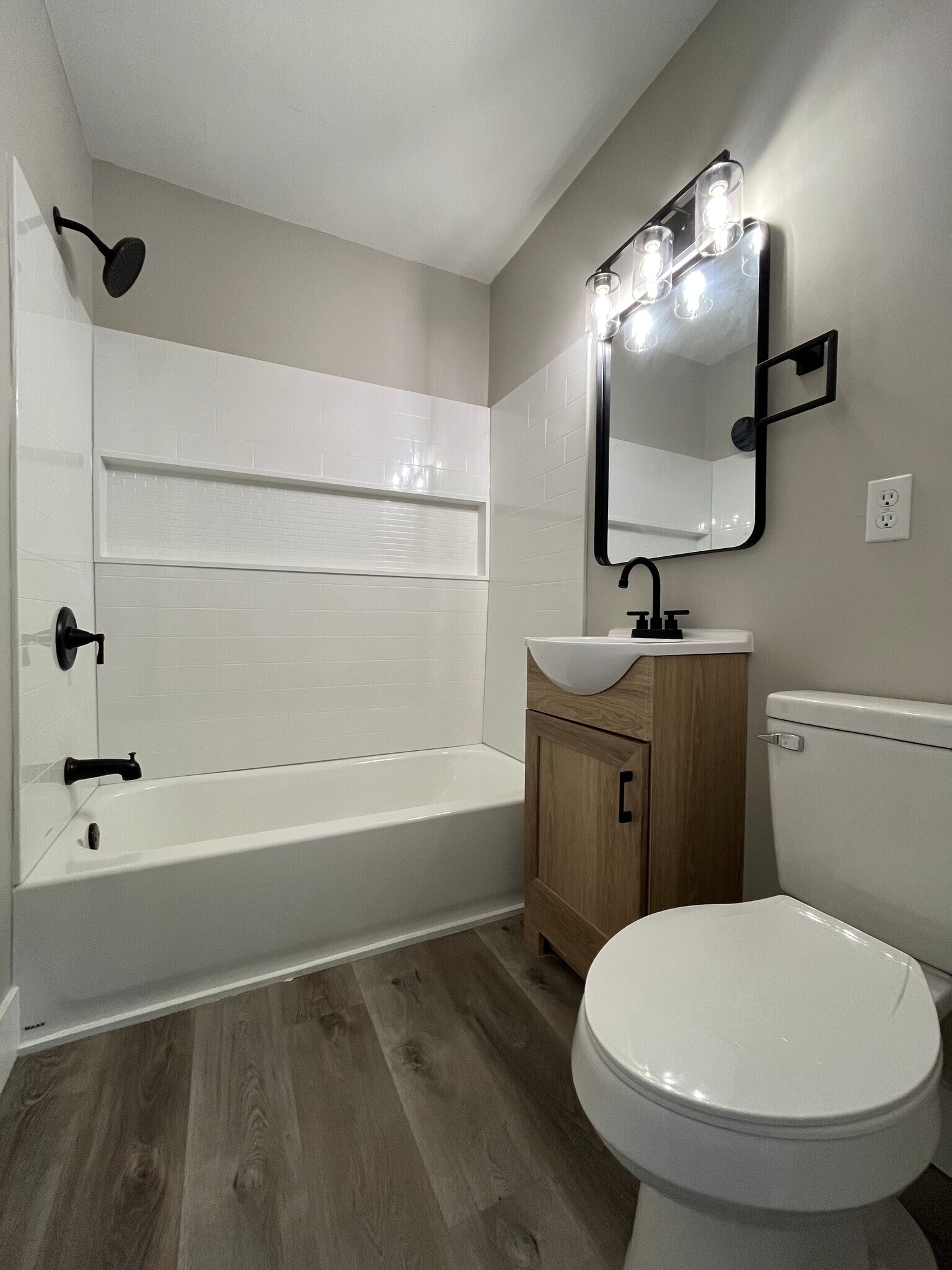 Building Photo - 971 Shannon Dr