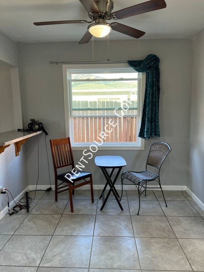 Building Photo - 38728 17th St E