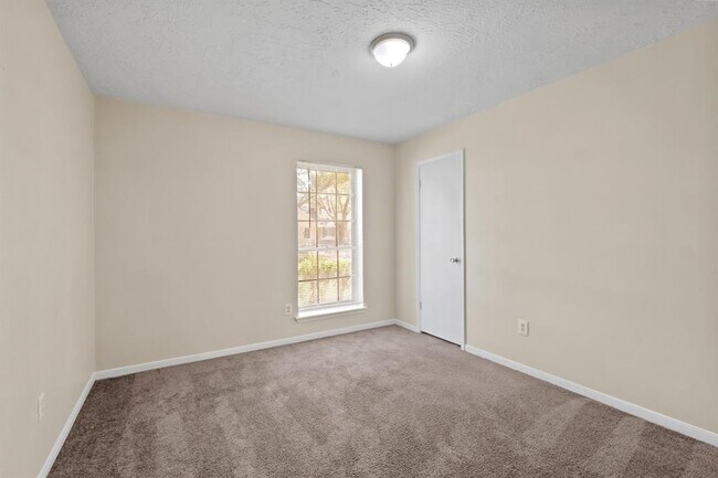 Building Photo - 10534 Huntington View Dr