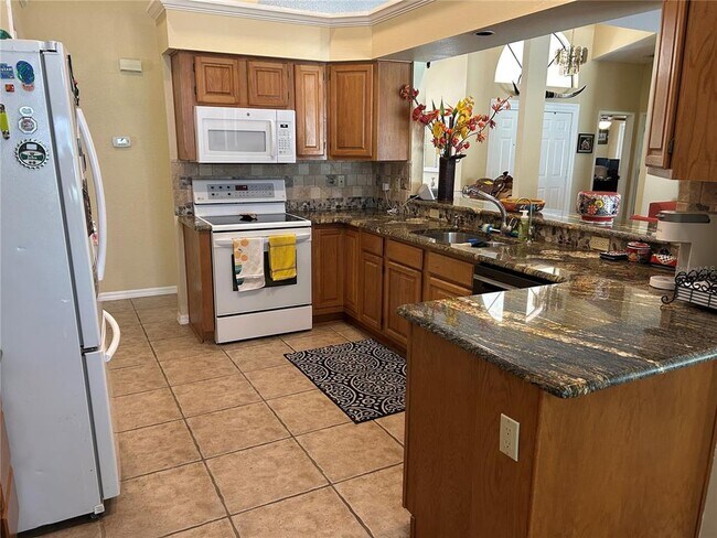 Building Photo - 9405 94th St N