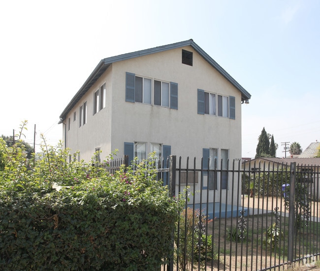 Building Photo - 2641-2645 L St