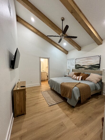 Building Photo - 324 Inwood Dr