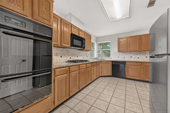 Building Photo - 2922 Cotton Stock Dr