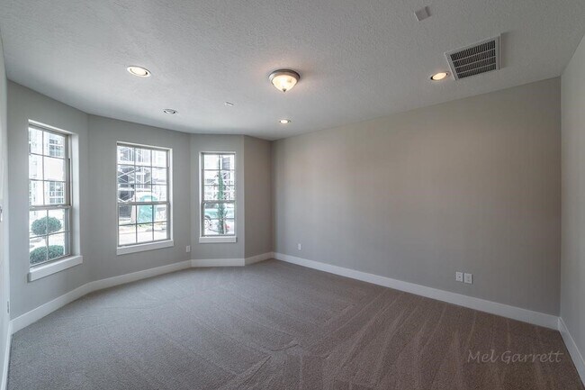 Building Photo - 13409 Preston Cliff Ct