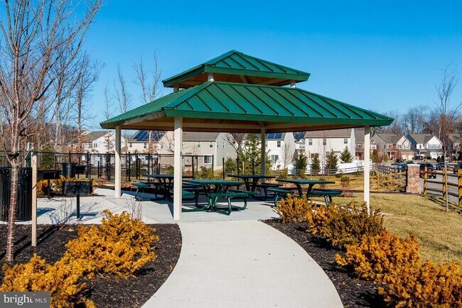 Building Photo - 1159 Coulbourn Cor