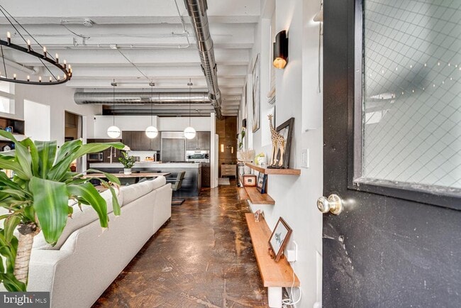 Building Photo - 1413 Swann St NW