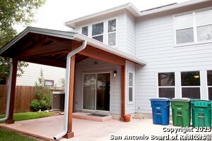 Building Photo - 46 Viking Oak