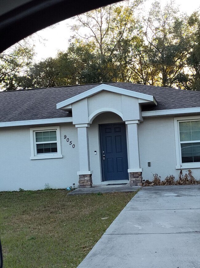 Primary Photo - Charming 2BR/2BA Citrus Springs Duplex – C...