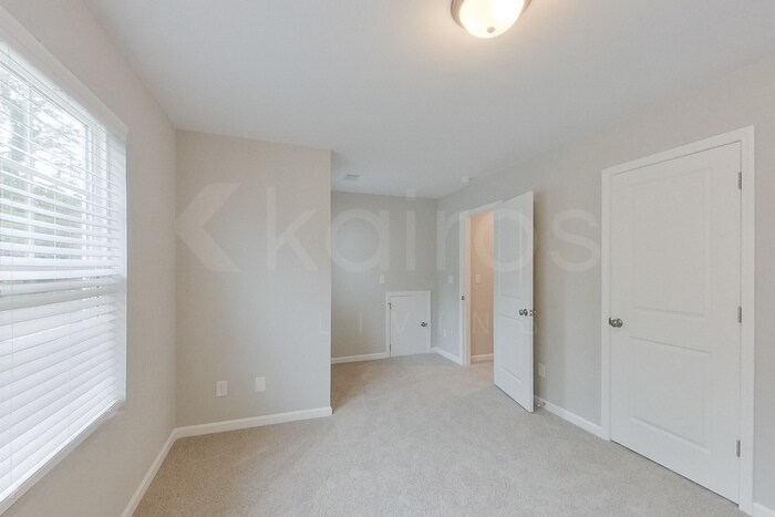 Building Photo - 141 Williams Ln