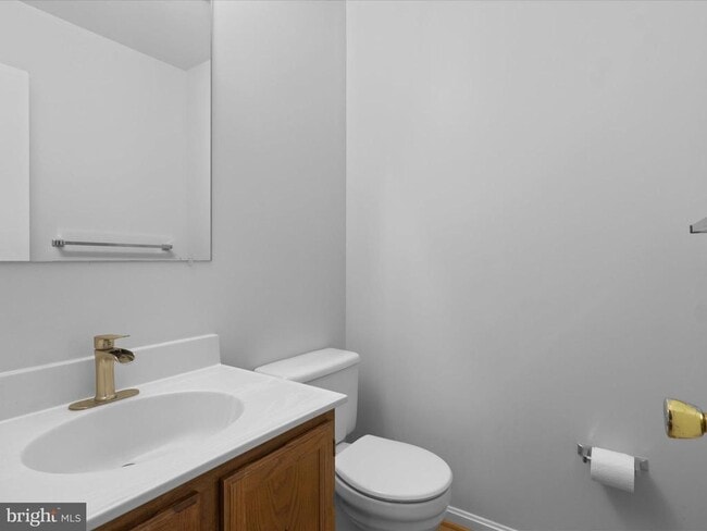 Building Photo - 40 Carriage House Cir