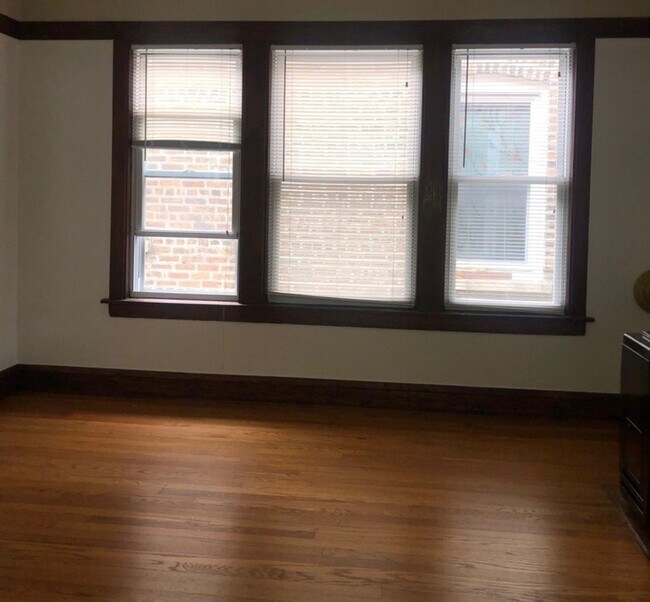Building Photo - 3443 N Monticello Ave