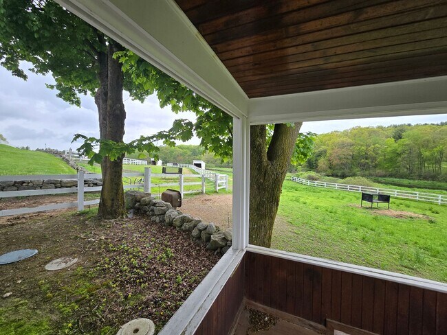 Building Photo - 25 Rockbottom Rd