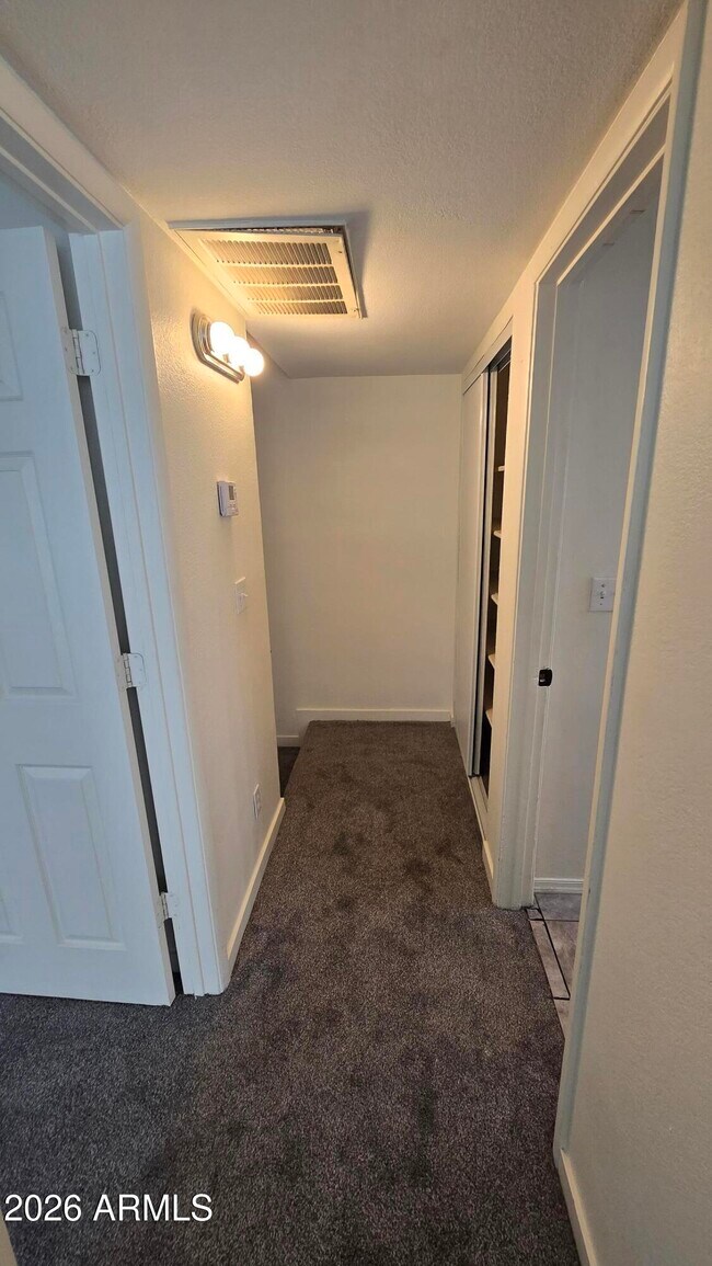 Building Photo - 1447 N 53rd Dr