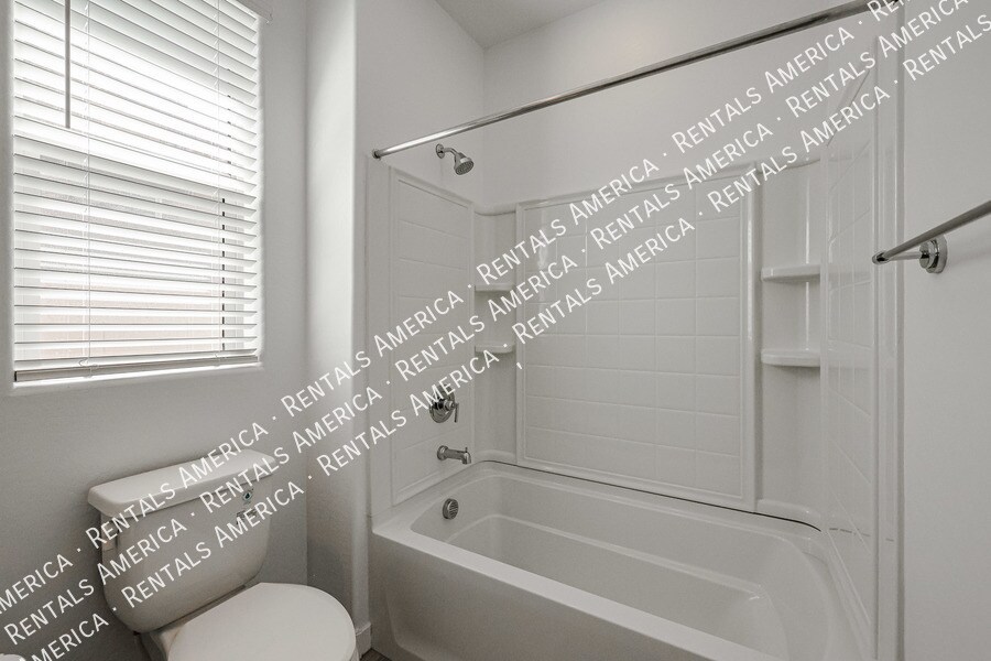 Building Photo - 12380 W Wagon Wheel Dr