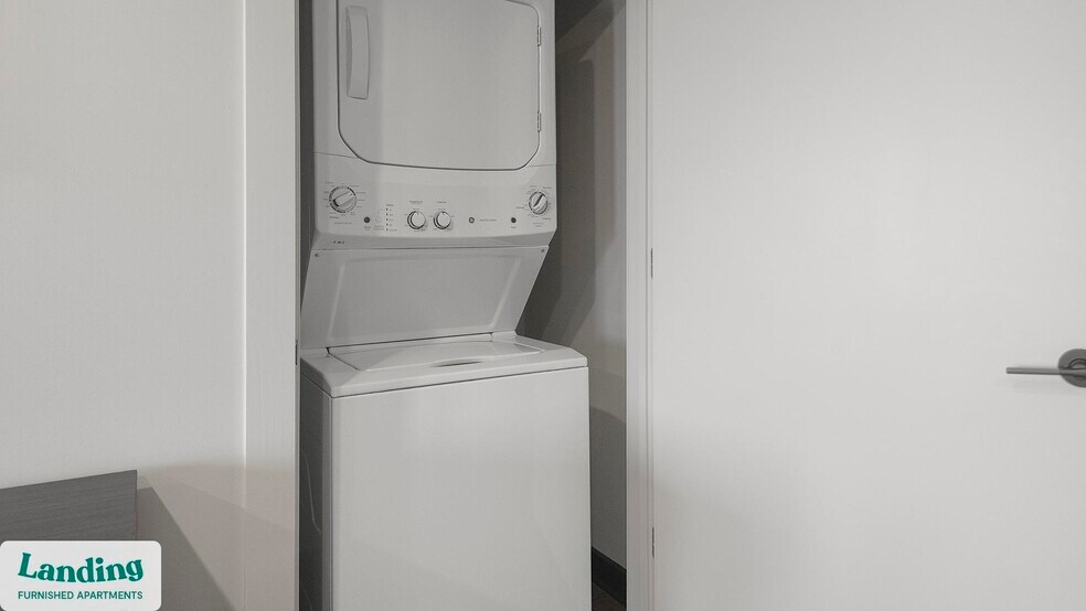 Building Photo - 645 N Front St