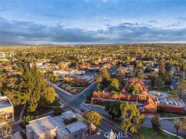 Building Photo - 1539 Carmel Ct