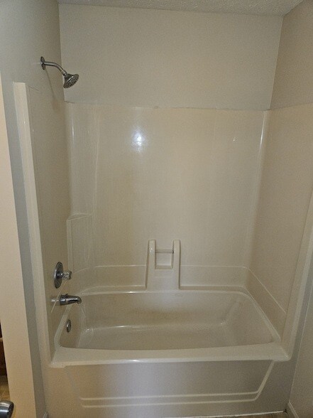 Building Photo - 101 Mead Ave