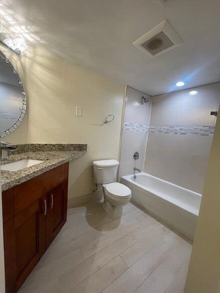 Building Photo - 4280 San Marino Blvd