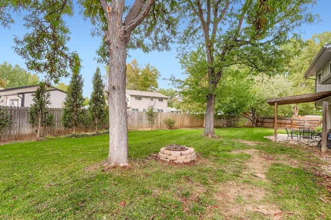 Building Photo - 577 Hilltop St