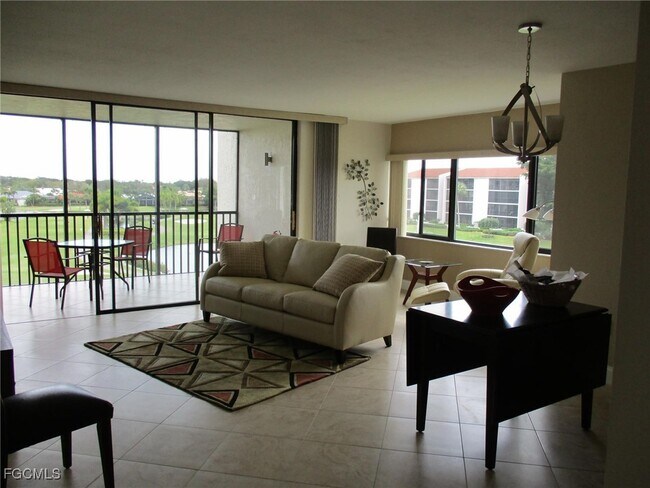 Primary Photo - 4160 Steamboat Bend E