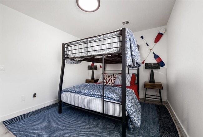 Building Photo - 902 Durham Pl