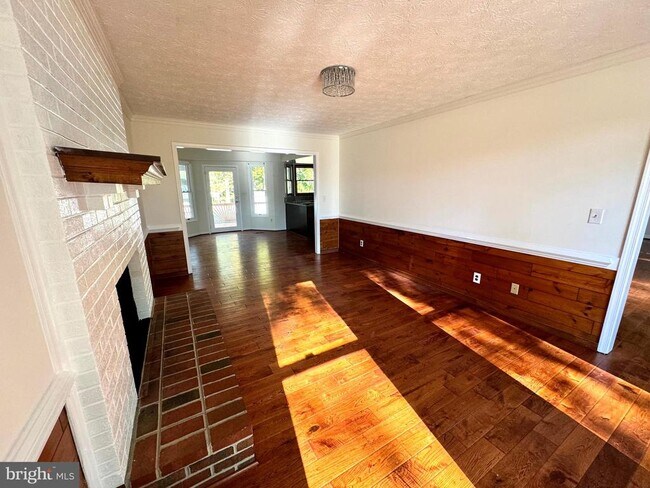 Building Photo - 1326 Aquia Dr