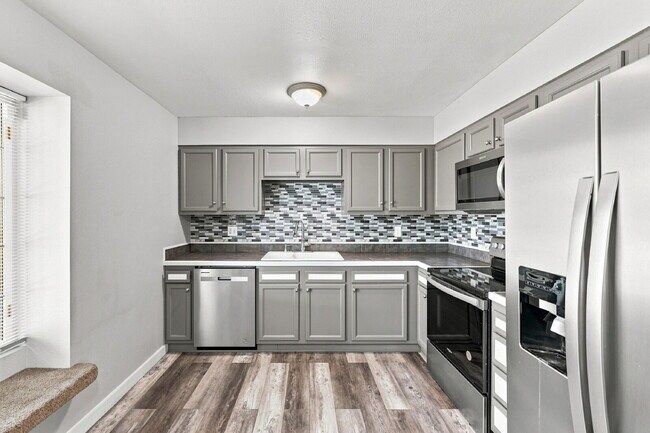 Building Photo - $2,040.95- 4 Bed, 2 Bath Home in CO Springs with Big Fenced-in Yard!