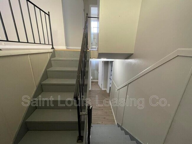 Building Photo - 1657 Ventnor Pl