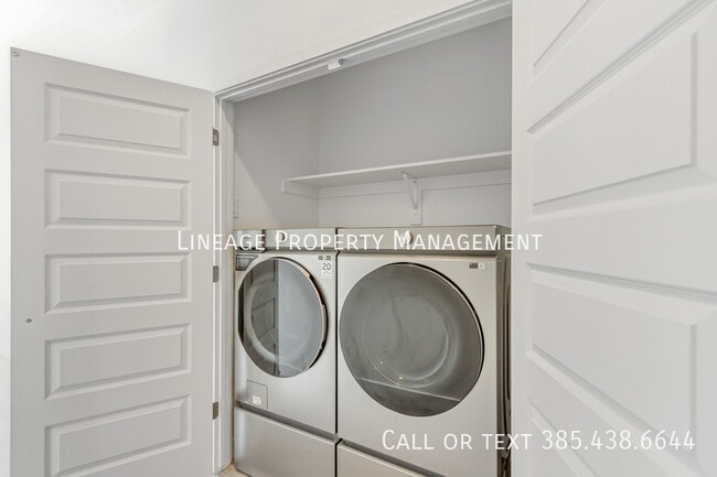 Building Photo - 3559 S Lydia Ann Ln