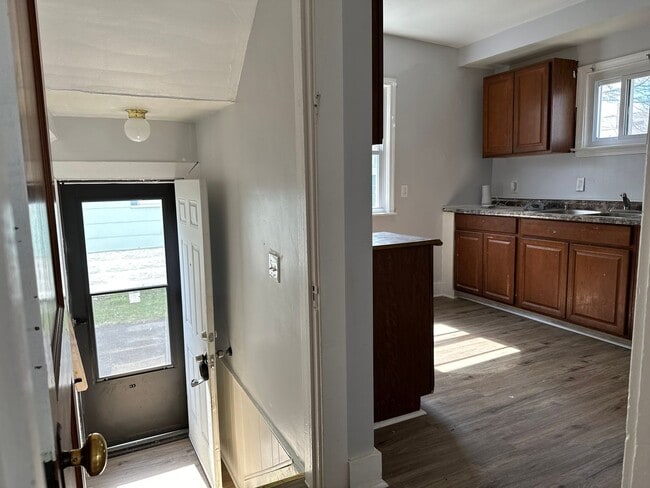 Building Photo - YOU WILL LOVE THIS HOME . CALL NOW FOR APPOINTMENT !!!